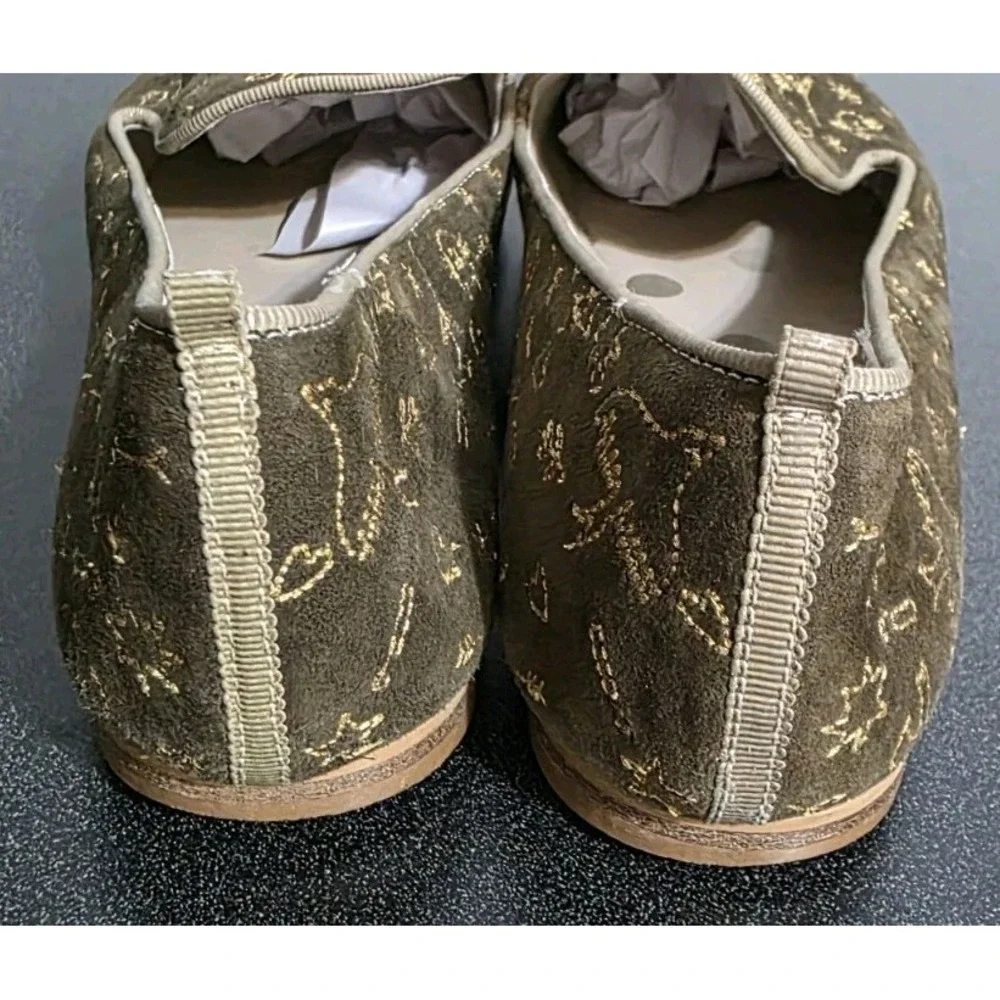 Boden olive green